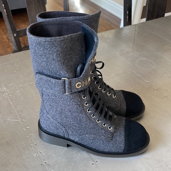 Chanel rare tweed flannel gray combat boot military boot logo gold sz 38.5 - Picture 4 of 10